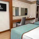 Tac Premier & Semesteranläggning (resort)