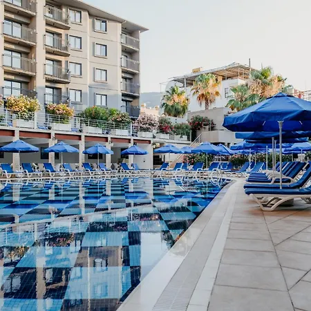 Semesteranläggning (resort) Tac Premier & 4*