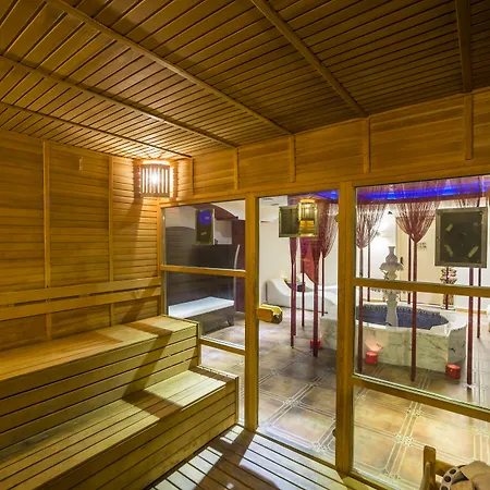 منتجع وسبا تاس بريمير 4*