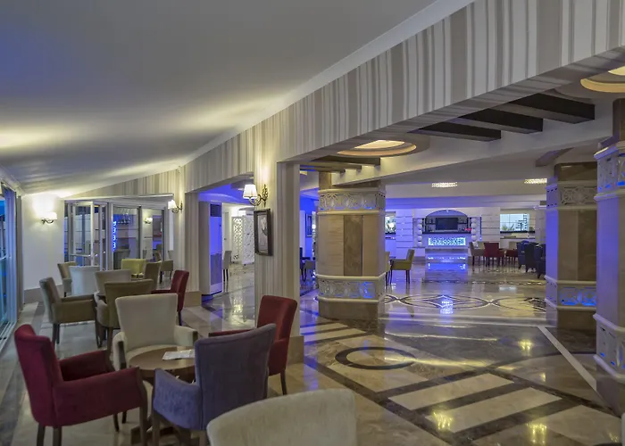 Üdülőközpont Tac Premier & 4*