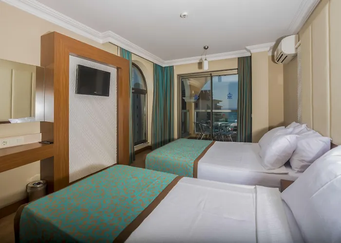 Üdülőközpont Tac Premier & 4*