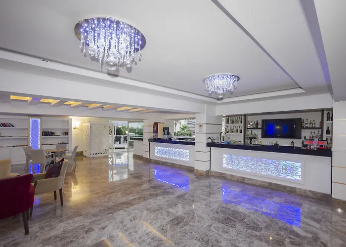 Tac Premier & Resort