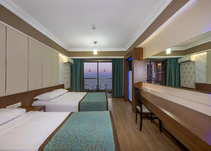 Üdülőközpont Tac Premier & 4*